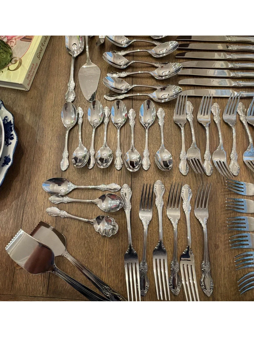 Reed & Barton Highgrove Stainless Flatware Set 73 Pc Service for 12 Serving